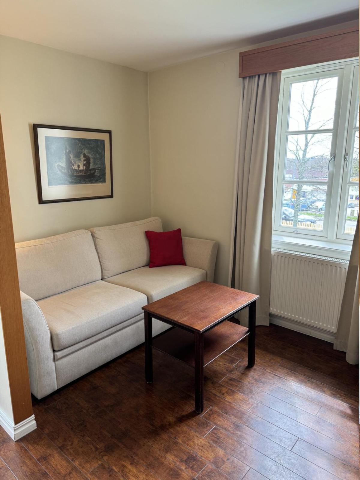 Hotel Tanum Gestgifveri Танумшеде Екстериор снимка